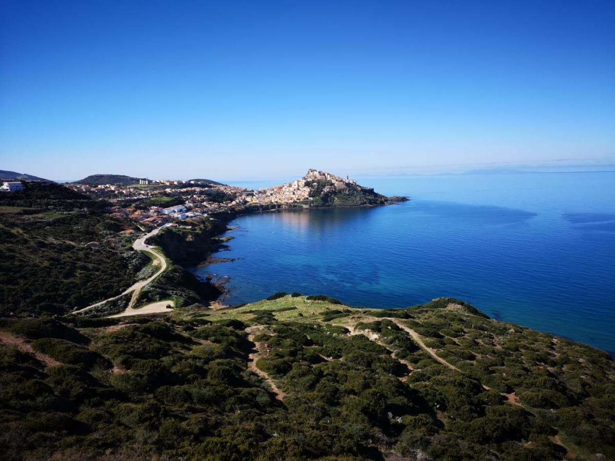 La Tartaruga Spiaggiata - Bilocale Centrale A Pochi Metri Dalla Spiaggia Castelsardo Luaran gambar