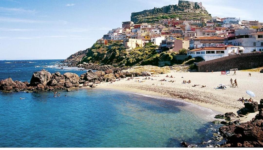 La Tartaruga Spiaggiata - Bilocale Centrale A Pochi Metri Dalla Spiaggia Castelsardo Luaran gambar
